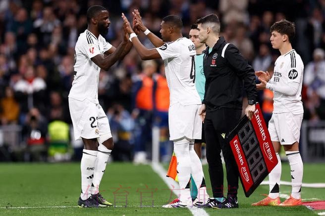 阿拉巴:参加国家德比的感觉很美妙 感谢球迷支持